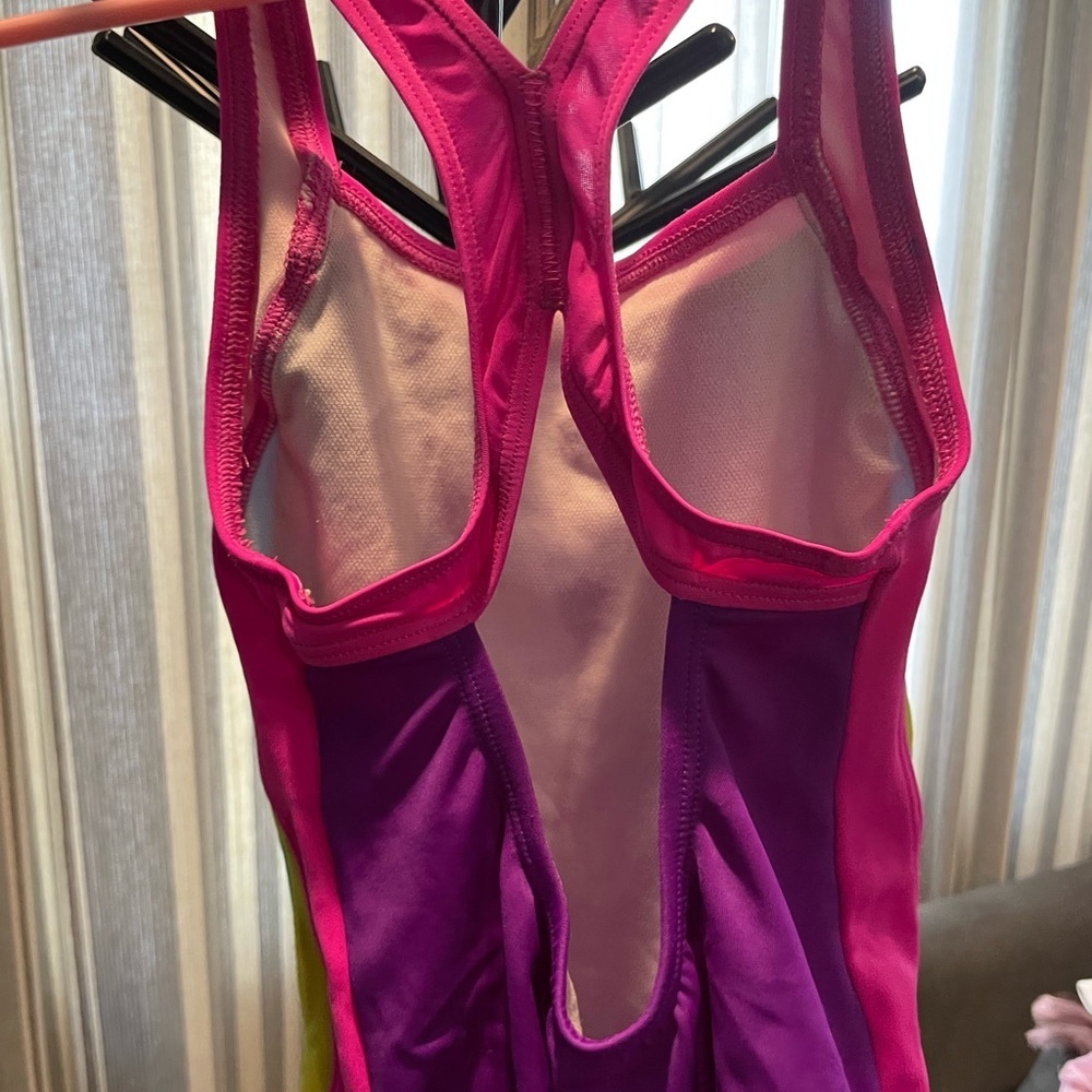 Speedo racerback bathing suit 🏊‍♀️ 🩱 size 6x - Picture 3 of 4